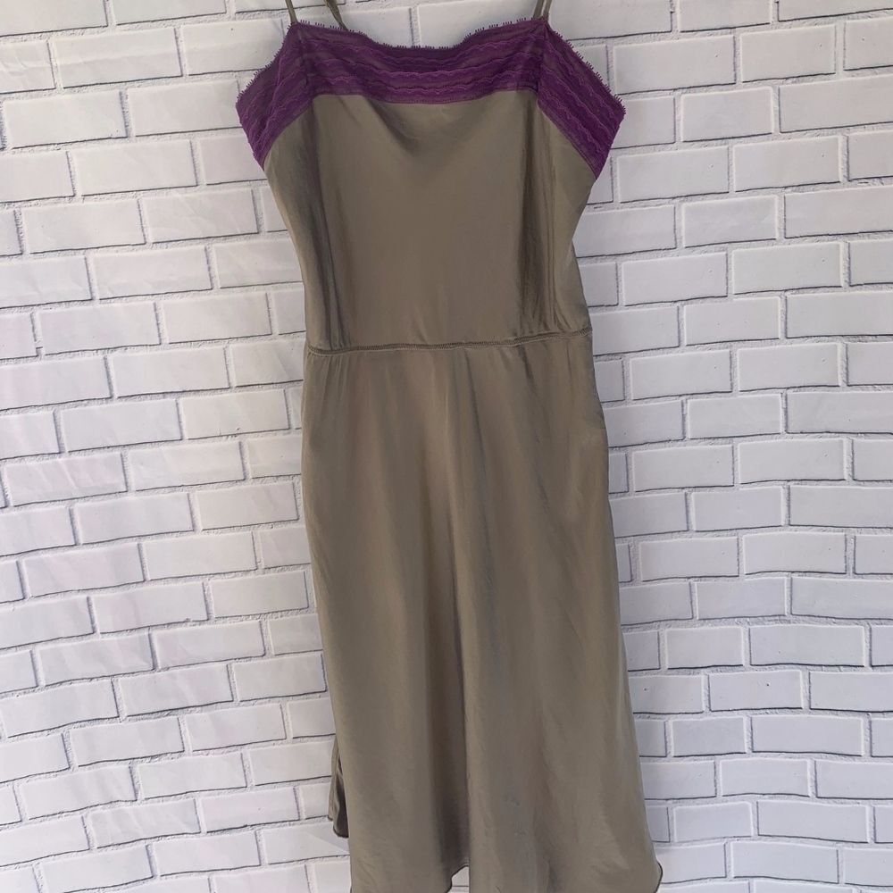 Free People Taupeā SatināChemise With Lace ā¦